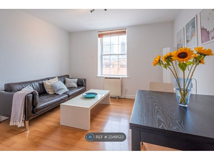 1 Bedroom Flat To Rent In Arcadia Court, London, E1
