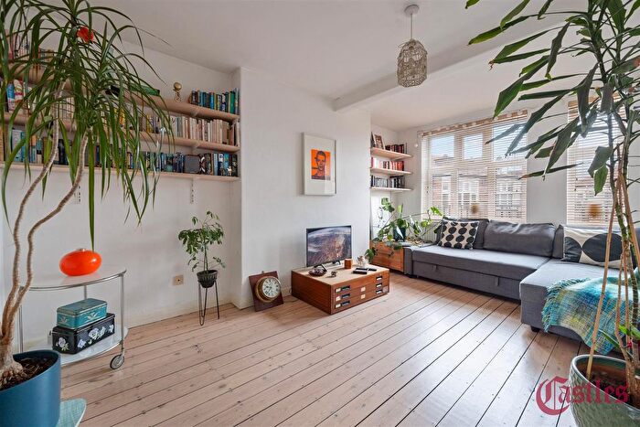1 Bedroom Flat For Sale In Newland House, Newland Road, N8