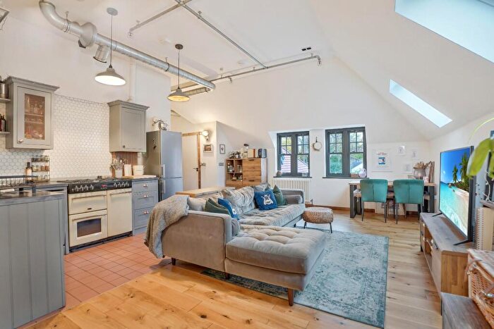 2 Bedroom Apartment For Sale In Sydenham Avenue, Sydenham, London, SE26