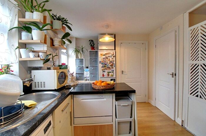 1 Bedroom Maisonette To Rent In Abbey Road, Basingstoke, Hampshire, RG24