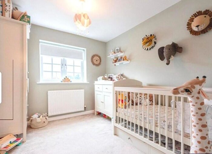 4 Bedroom Semi-Detached House To Rent In Aspal Lane, Beck Row, IP28