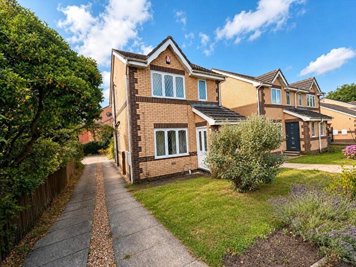 3 Bedroom Detached House For Sale In Western Way, Buttershaw, Bradford, BD6