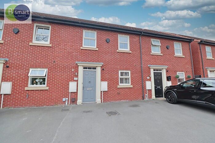 3 Bedroom Semi-Detached House To Rent In Dorward Avenue, Wath-upon-dearne, S63