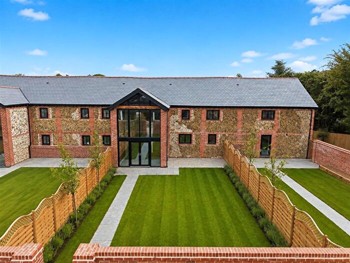 5 Bedroom Terraced House For Sale In Maple Croft, Bury Lane, Buntingford, SG9