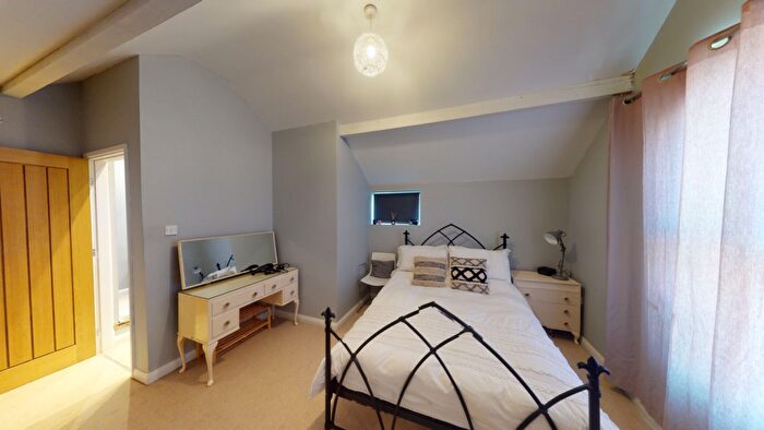 1 Bedroom Semi-Detached House To Rent In Coach House, Montgomery Street, Nottingham, NG7
