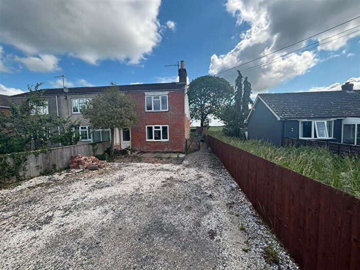 2 Bedroom End Of Terrace House For Sale In Leagate Road, Gipsey Bridge, Boston, PE22