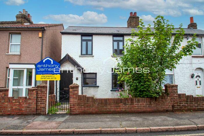 4 Bedroom Semi-Detached House To Rent In North Street, Bexleyheath, DA7