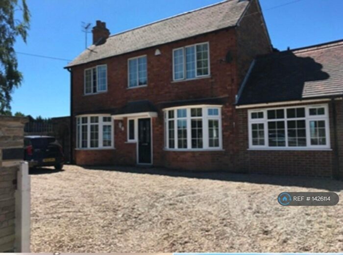 6 Bedroom Detached House To Rent In Long Lane, Kegworth., DE74