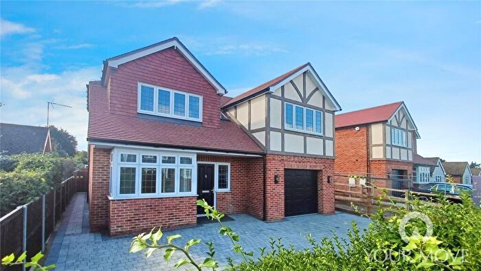 4 Bedroom Detached House For Sale In Coutts Avenue, Shorne, Kent, DA12