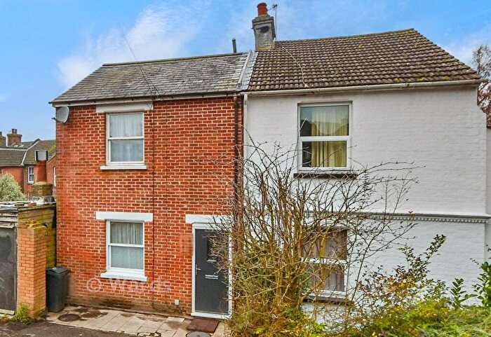2 Bedroom End Of Terrace House For Sale In Lime Kiln Road, Canterbury, Kent, CT1