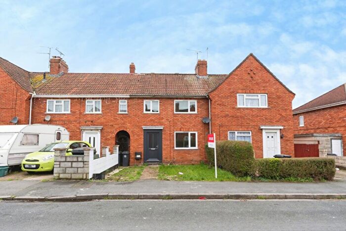 3 Bedroom Terraced House For Sale In Abingdon Road, Bristol, BS16