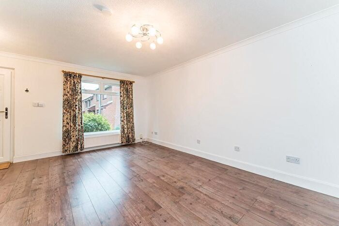 2 Bedroom Terraced House To Rent In Nellfield, Edinburgh, EH16