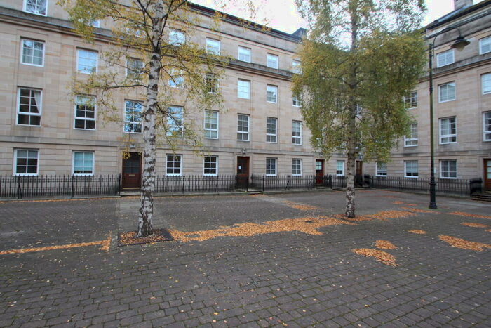 2 Bedroom Flat To Rent In St. Andrews Square, Merchant City, G1