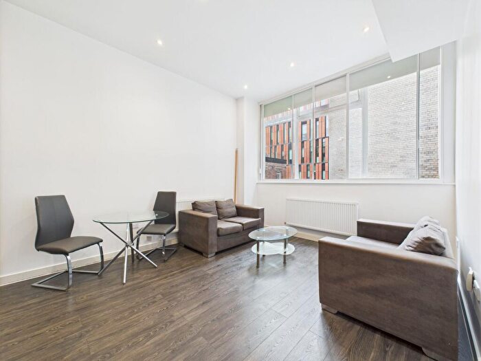 2 Bedroom Flat To Rent In Orleans House, Edmund Street, L3
