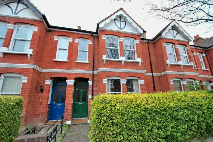 5 Bedroom Terraced House To Rent In Milford Road, Ealing, London, W13