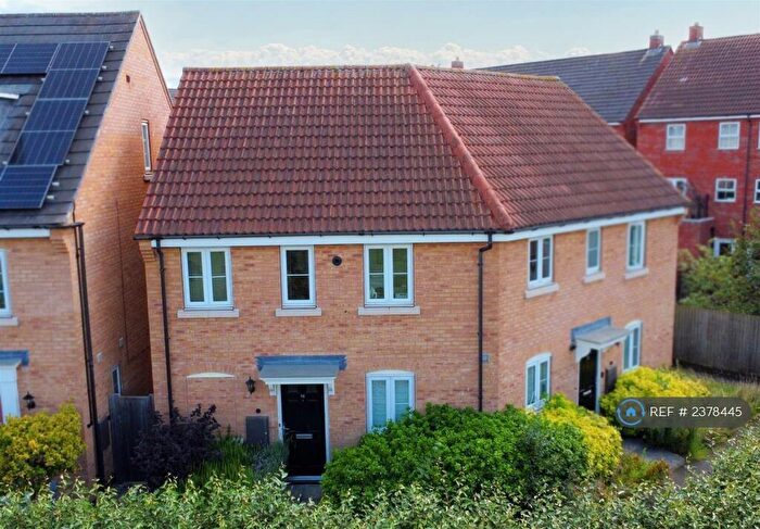 2 Bedroom Maisonette To Rent In Cartwright Way, Beeston, Nottingham, NG9