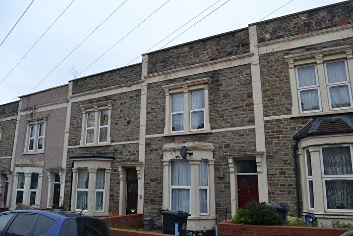 4 Bedroom Terraced House To Rent In Heron Road, Easton, Bristol, BS5