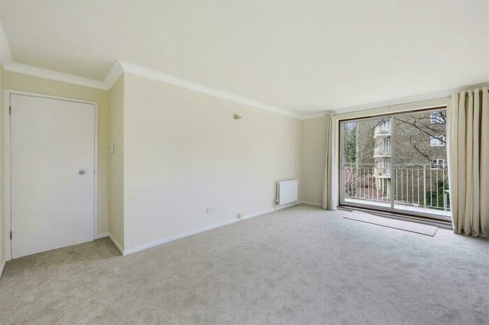 2 Bedroom Apartment To Rent In Basing Road, SM7