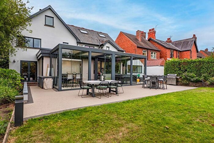 5 Bedroom Detached House For Sale In St. Johns Road, Newbold, Chesterfield, S41