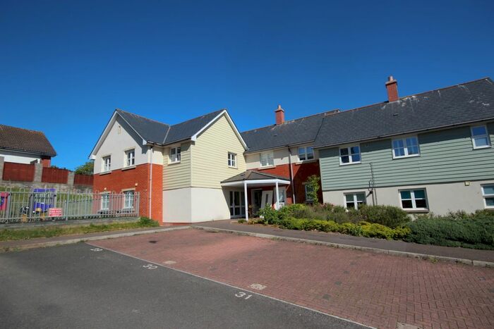 1 Bedroom Flat To Rent In Lorna Doone, Watchet, TA23