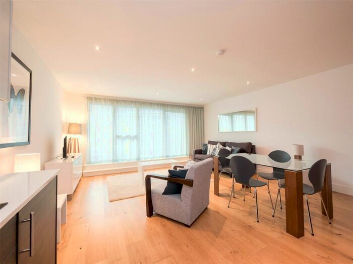 2 Bedroom Flat To Rent In Brandfield Street, Springside, Edinburgh, EH3