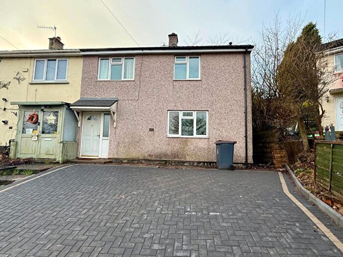 3 Bedroom Semi-Detached House To Rent In Bath Road, Silverdale, ST5