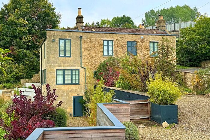 5 Bedroom Detached House For Sale In Gloucester Road, Larkhall, Bath, BA1