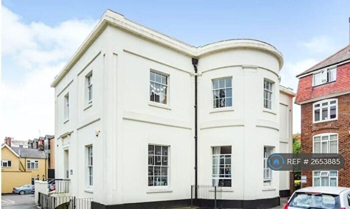 2 Bedroom Flat To Rent In Regency House, Southampton, SO15