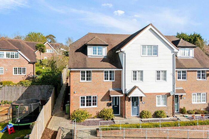 4 Bedroom Town House For Sale In Mutton Hall Hill, Heathfield, TN21