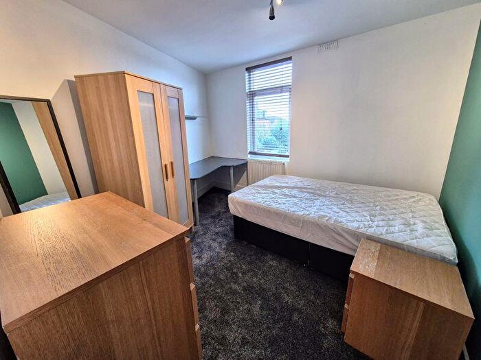 4 Bedroom Terraced House To Rent In Granby Terrace, Leeds, LS6