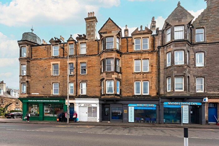 4 Bedroom Flat For Sale In / Slateford Road, Edinburgh, EH11