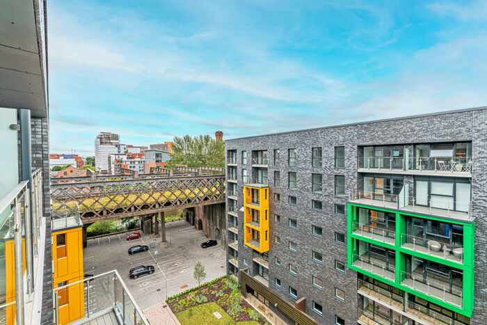 2 Bedroom Apartment To Rent In Potato Wharf, Castlefield, Manchester, M3