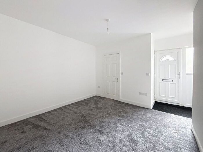 1 Bedroom Flat To Rent In Ground Floor, Chambers Street, Crewe, Cheshire, CW2