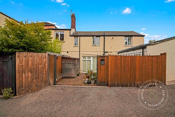 2 Bedroom Maisonette For Sale In Clive Road, Canton, Cardiff, CF5