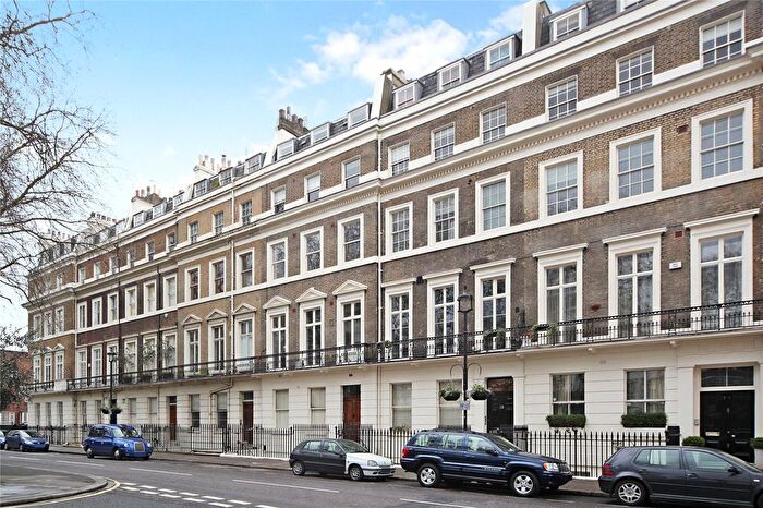 2 Bedroom Flat For Sale In Hyde Park Square, London, W2