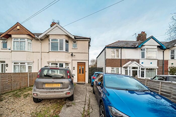 3 Bedroom Semi Detached House For Sale In Ridgefield Road, East Oxford, OX4