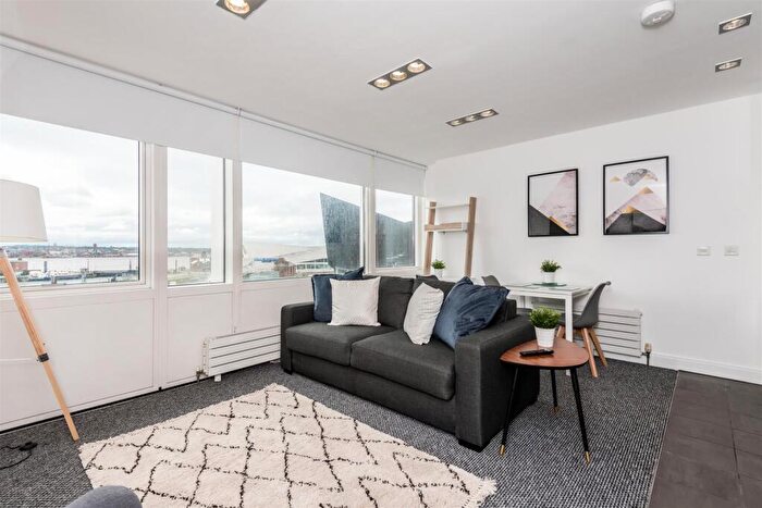 1 Bedroom Flat To Rent In Strand Street, Liverpool, L1