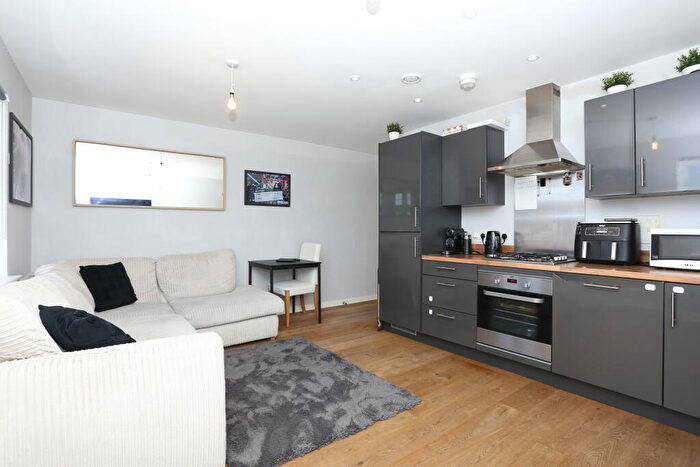 2 Bedroom Flat For Sale In Mackintosh Street, Bromley, BR2