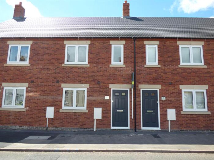3 Bedroom Town House For Sale In Salvation Mews, Swadlincote, DE11