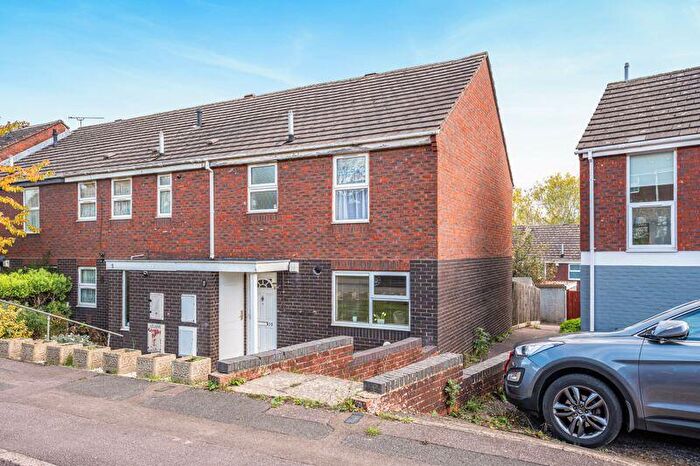 3 Bedroom Terraced House For Sale In Hearthway, Banbury - No Onward Chain, OX16