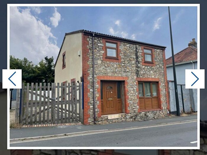 3 Bedroom Detached House To Rent In Queens Road, Bishopsworth, Bristol, BS13