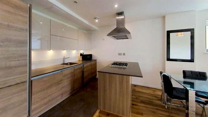2 Bedroom Flat To Rent In Crowder Street, London, E1