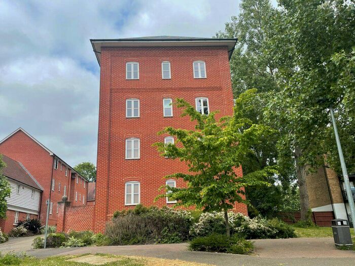 2 Bedroom Flat To Rent In North Station, CO4