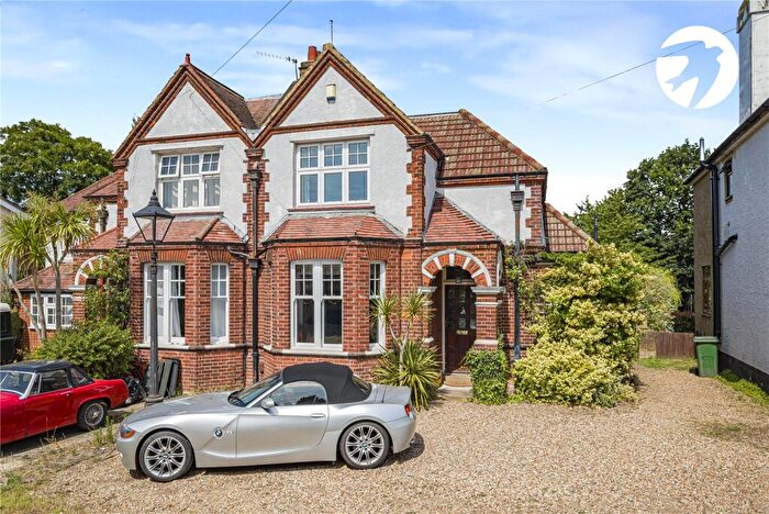 3 Bedroom Semi Detached House For Sale In St Lukes Cottages, London Road, Swanley, Kent, BR8