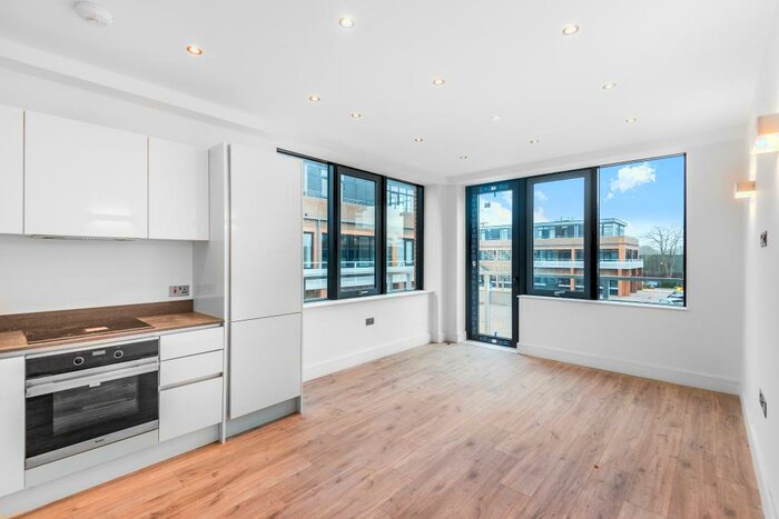 1 Bedroom Apartment To Rent In Newbury, Berkshire, RG14