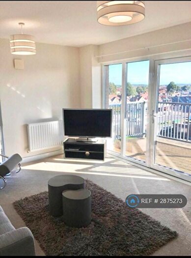 1 Bedroom Flat To Rent In Clarence Avenue, Ilford, IG2
