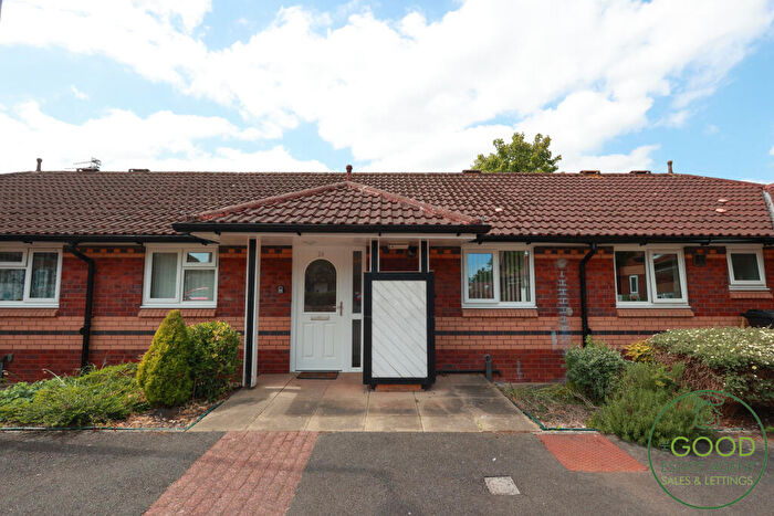 2 Bedroom Bungalow For Sale In Glenview Court, Preston, PR2