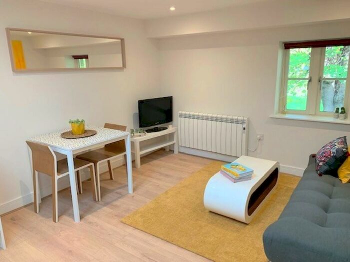 1 Bedroom Flat To Rent In St. Cuthbert Street, Wells, BA5