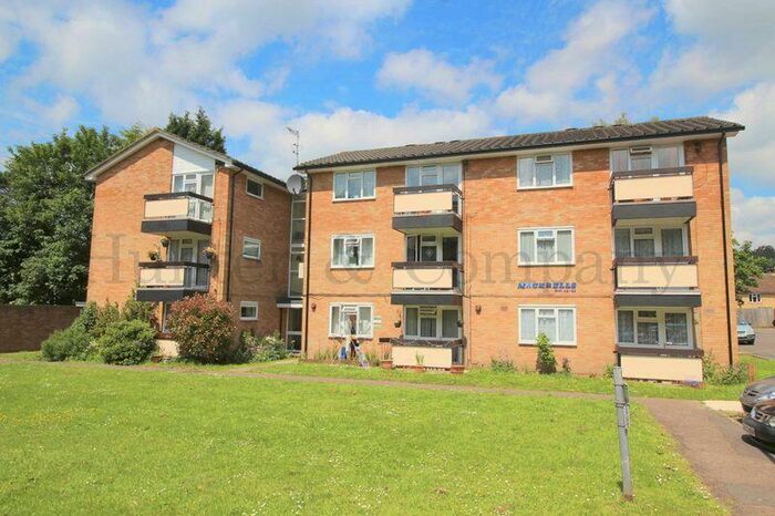 1 Bedroom Flat To Rent In Pendleton Road, Meadvale, Redhill, RH1