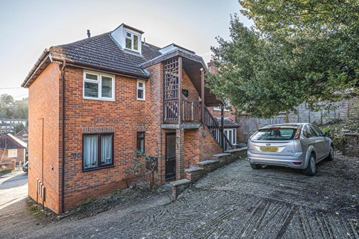 1 Bedroom Flat For Sale In High Wycombe, Buckinghamshire, HP12